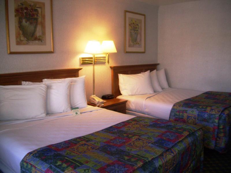 Americas Best Value Inn Austin Exterior foto